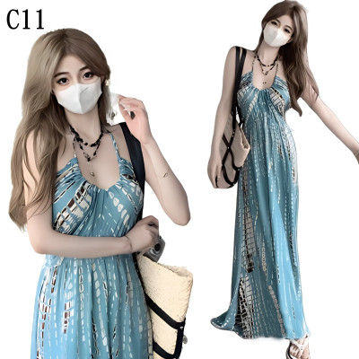 復古掛脖露背氣質大擺吊帶裙 編號:C11