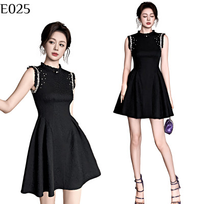 小香風黑色收腰連衣裙 編號:E025