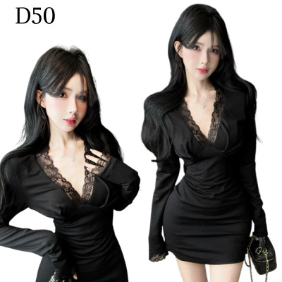 蕾絲拼接V領長袖連身裙 編號:D50